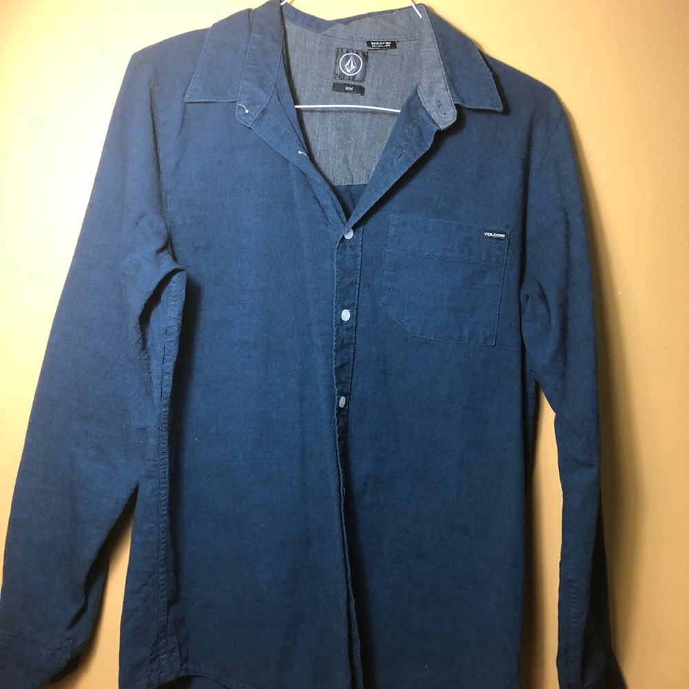**Vintage Volcom Blue long sleeve button down**